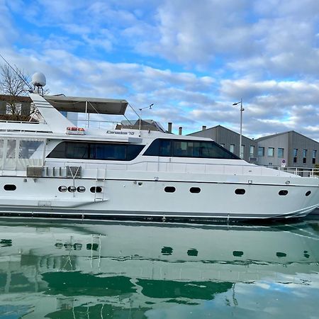 Yacht Aquamarina Vieux Port La Rochelle Hotel La Rochelle  Eksteriør billede